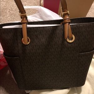 Michael kors handbag and wristlet wallet